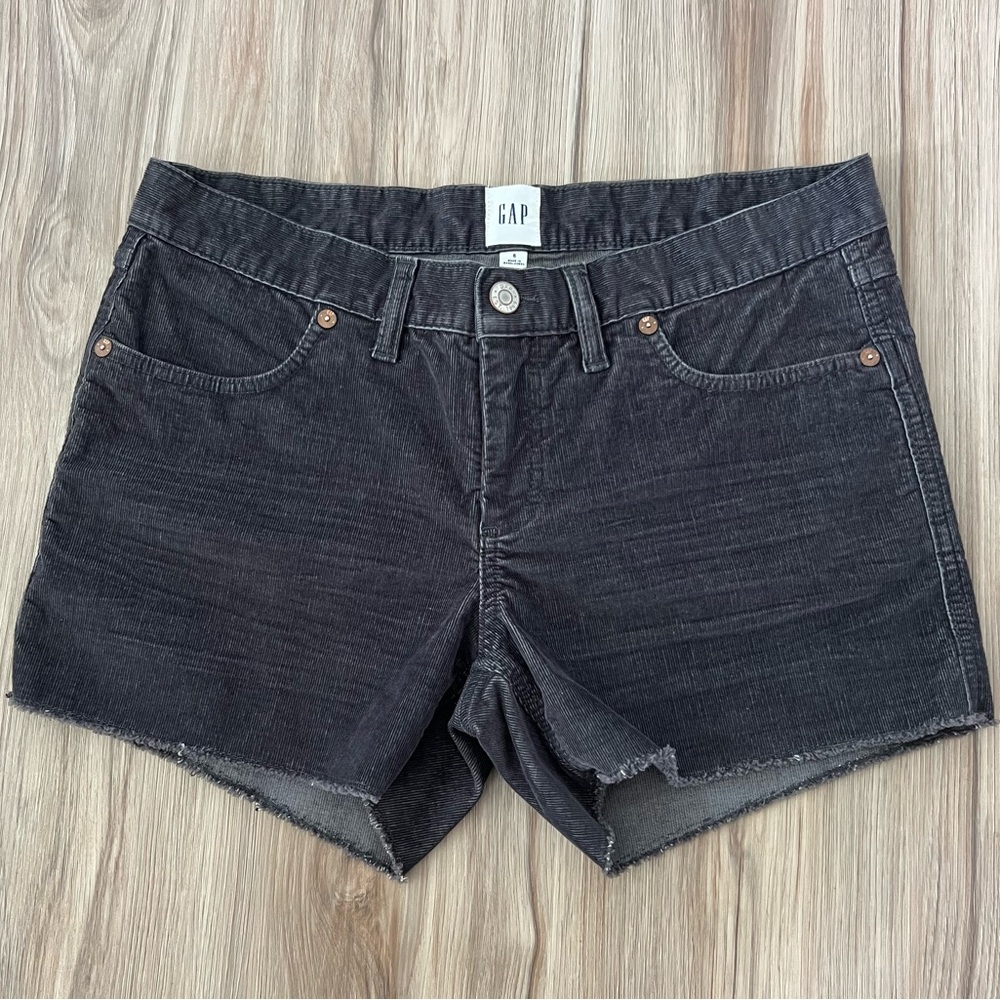 GAP Women's Black Raw Hem Corduroy Shorts size 6